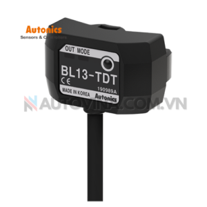 Mã sản phẩm: BL13-TDT-P
 	Loại phát hiện : Loại thu phát
 	Ống áp dụng : Sử dụng dải buộc: Ø6 đến 13mm, Sử dụng khung bảo vệ: ống 12.7mm (1/2 inch) trong suốt có độ dày 1mm (FEP (fluoroplastic) hoặc có độ trong suốt tương đương)
 	Khoảng cách phát hiện tiêu chuẩn : Chất lỏng trong ống
 	Nguồn sáng : LED hồng ngoại(950nm)
 	Thời gian đáp ứng : Max. 2ms
 	Nguồn cấp : 12-24VDC  ±10%(sóng P-P: max. 10%)
 	Chế độ hoạt động : Light ON/Dark ON(cài đặt bằng nút)
 	Ngõ ra điều khiển : PNP mạch thu hở